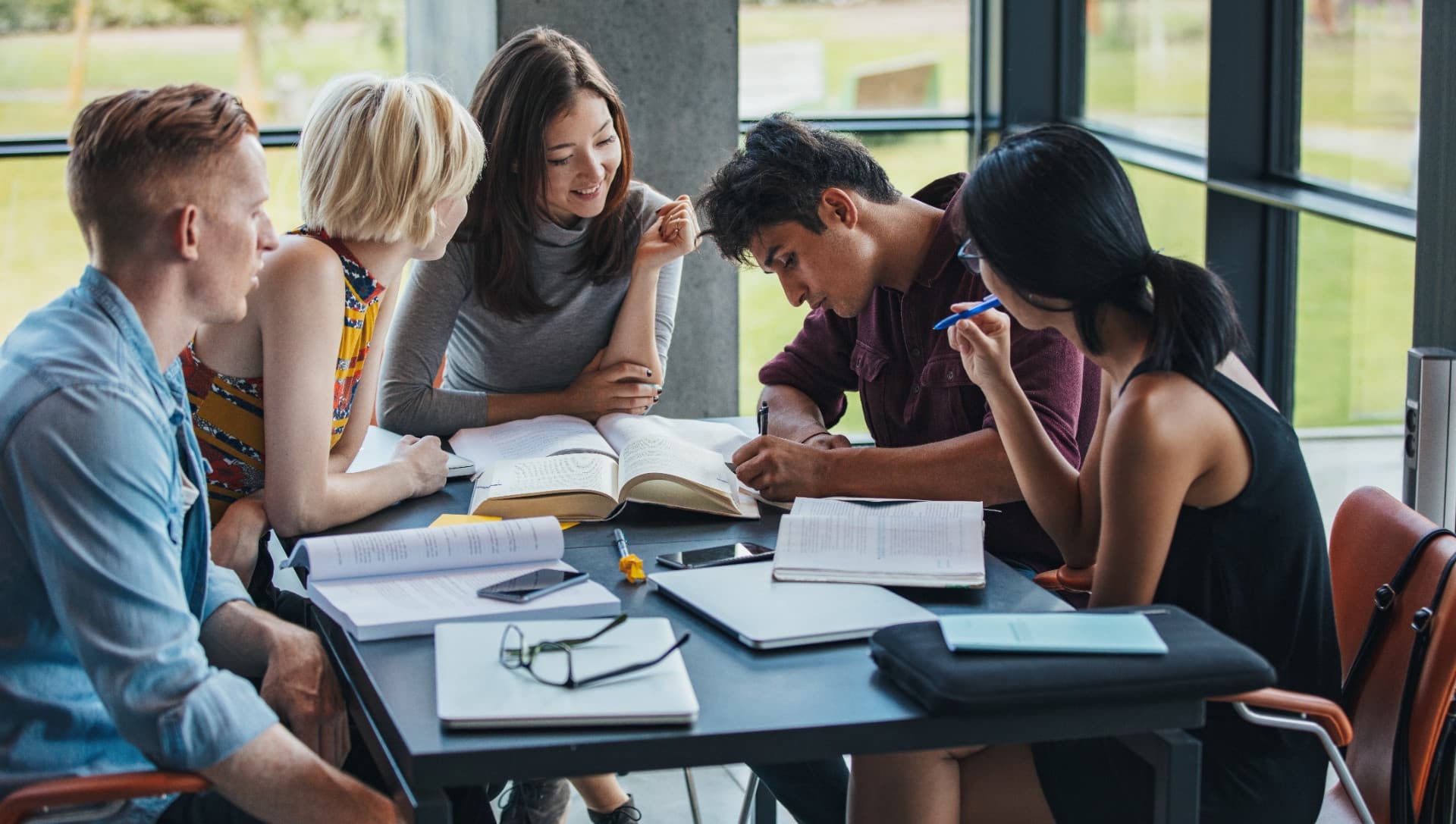 Budget 2026 étudiants : quelles conséquences à prévoir ?