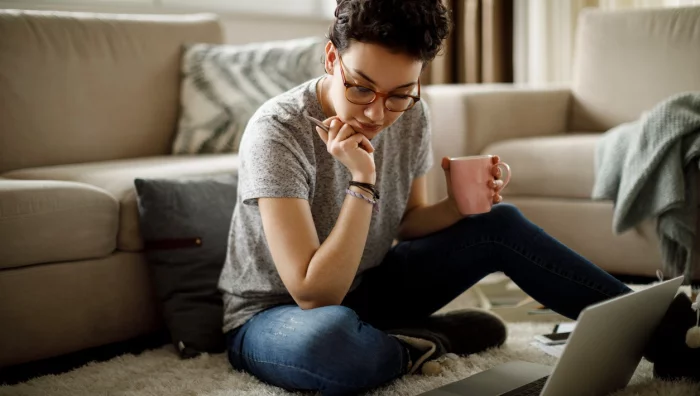Soumettre un dossier social étudiant pour obtenir une bourse ou un logement CROUS