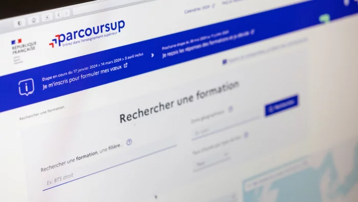 Parcoursup : prix, salaires et débouchés plus transparents en 2025