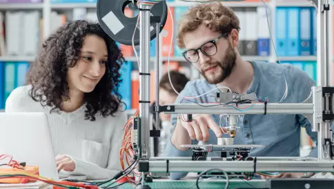 École d’ingénieurs généraliste : couteau suisse des métiers tech!